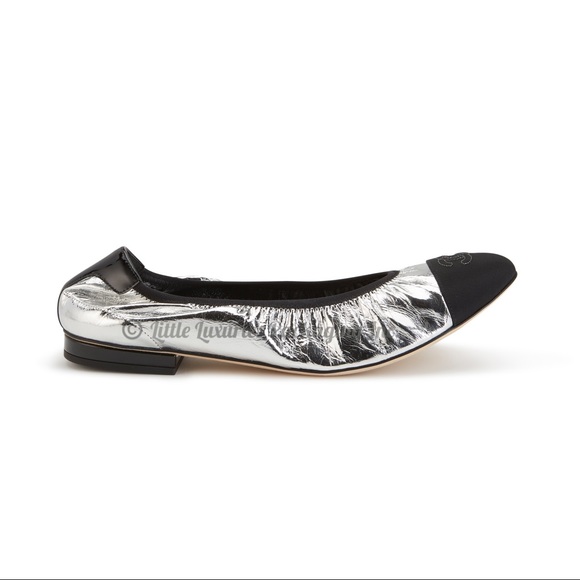 BRAND NEW Authentic Chanel Silver Ballet Flats - Picture 9 of 16